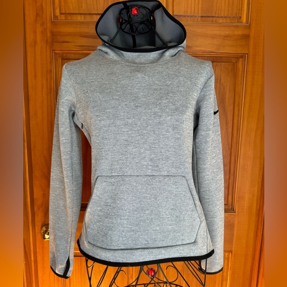 Nike Dri-Fit Hooded Sweatshirt w/Pockets and Thumb Holes, Light Gray, Small - Picture 15 of 16